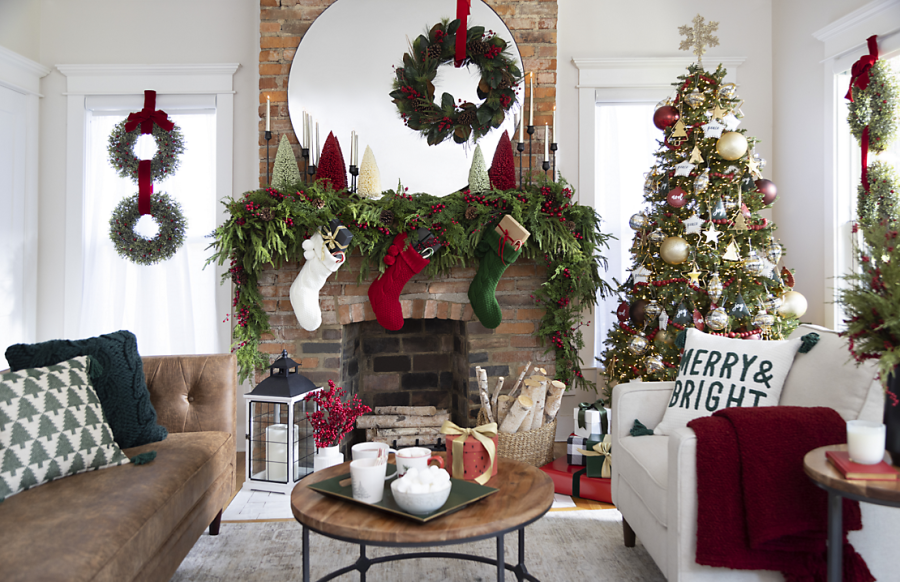 Do+We+Start+Decorating+for+Christmas+too+Early%3F